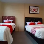 Oyo 1053 Angelyn Home Stay
