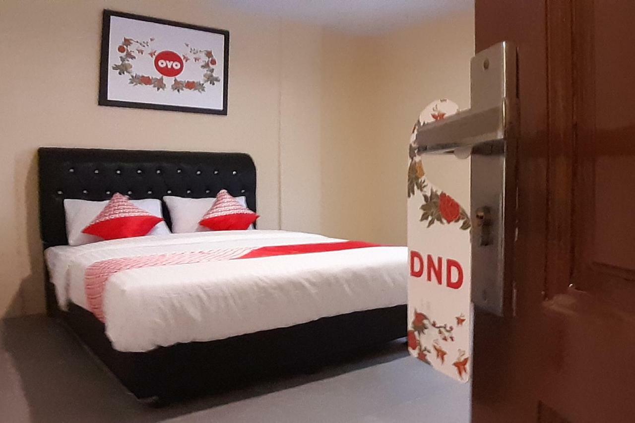 Oyo 1053 Angelyn Hotel 2*