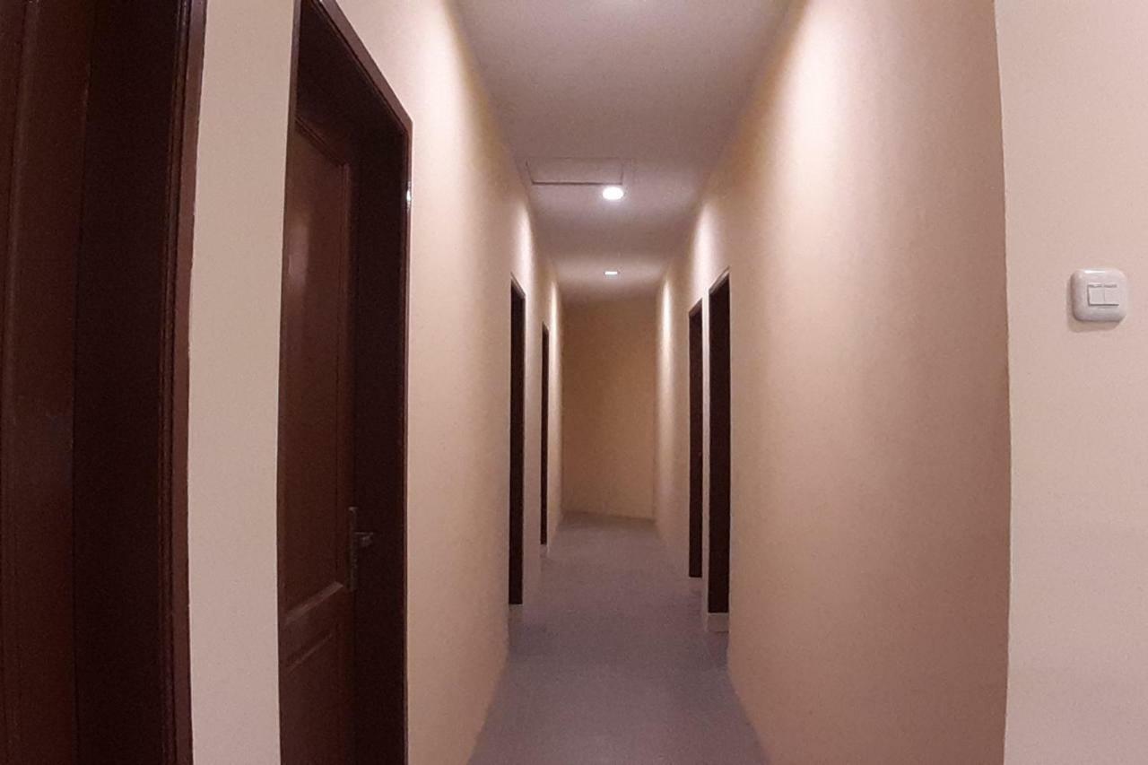 Hotel Oyo 1053 Angelyn Medan