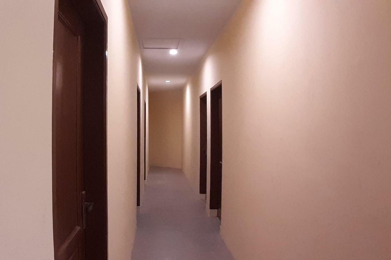 Oyo 1053 Angelyn Hotel